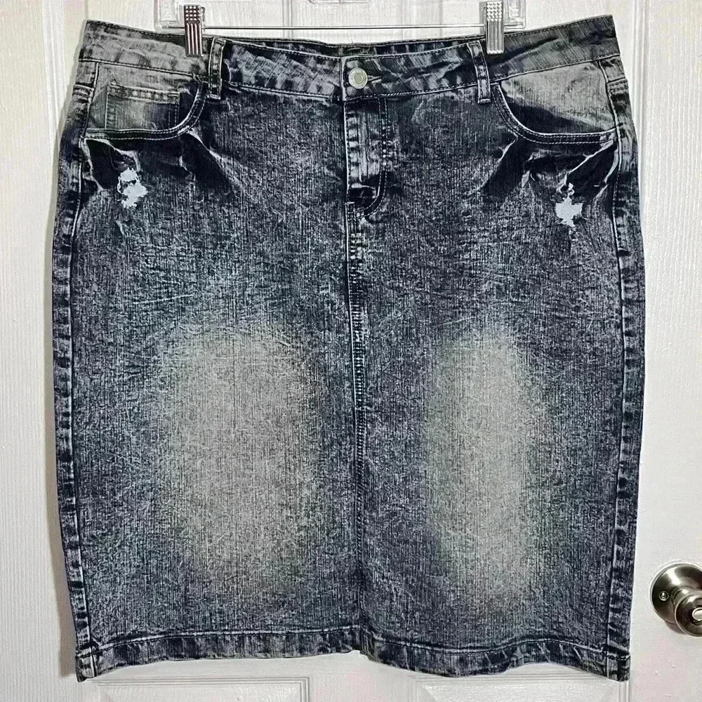 NWOT BE GIRL Snow Wash Denim Midi Skirt | size 3XL